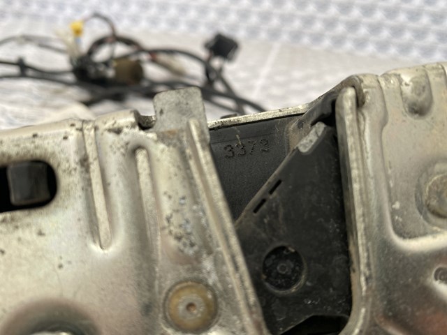 2117200535 MERCEDES Замок водительской двери купить в Сумы