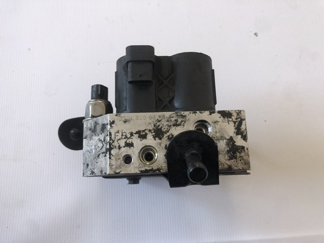 MERCEDES A2213200358 Блок клапанов регулируемой подвески задний в наличии Чернигов