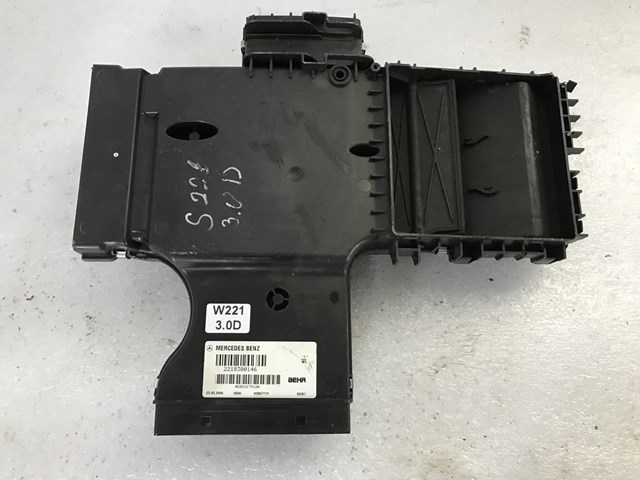 MERCEDES A2218300146 в наличии Днепр