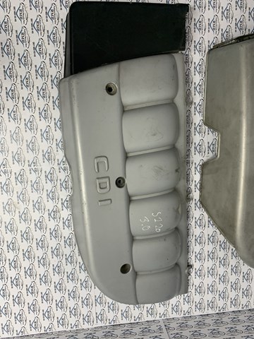 MERCEDES A6130100067 Крышка двигателя в наличии Житомир
