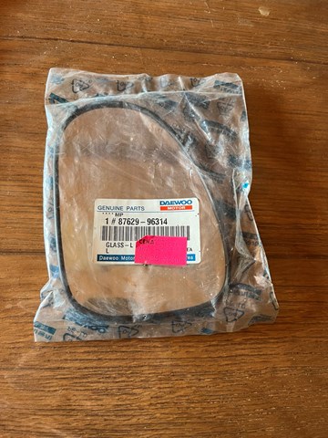 8762996314 GM Стекло левого зеркала заднего вида купить в Черкассы