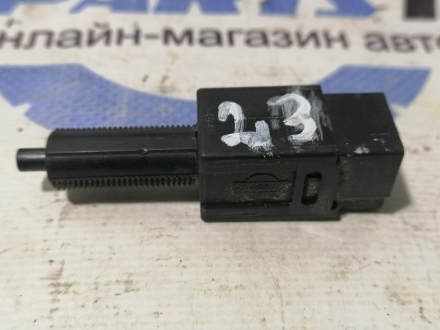 253004M400 Датчик включения стопсигнала купить Запорожье