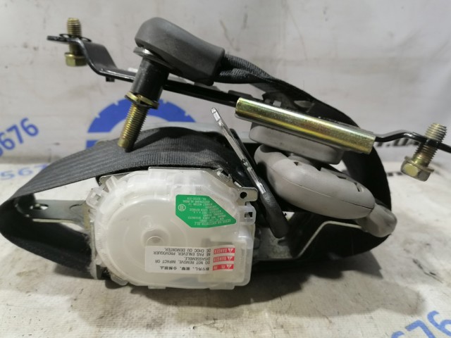 Ремень безопасности передний правый H6884EB31B NISSAN