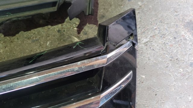 VAG 561853651COQE Решетка радиатора в наличии Одесса