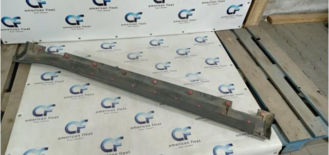 87752B2000 HYUNDAI Накладка (молдинг) порога наружная правая купить в Павлоград