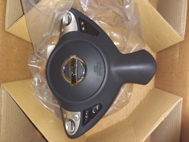 Подушка безопасности водителя 985101KA8B NISSAN