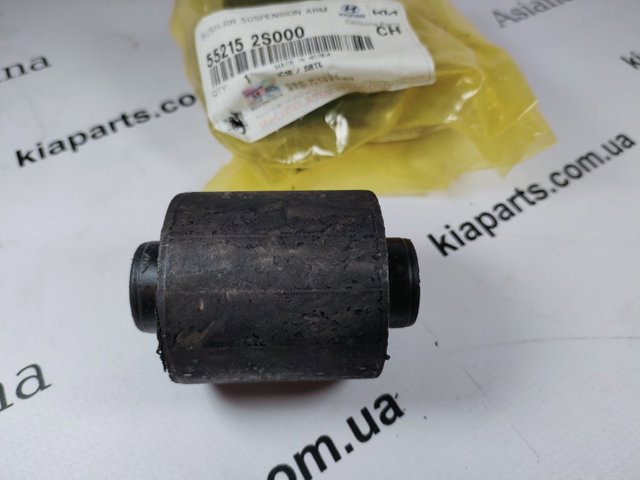 Полиуретановый сайлентблок заднего нижнего рычага 552152S000 HYUNDAI