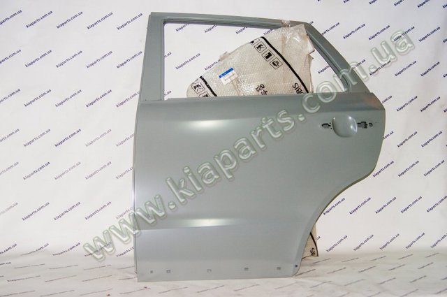 Дверь пассажирская задняя левая 770032B030 HYUNDAI
