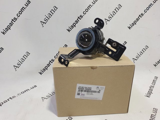 Противотуманка правая 92202H8400 HYUNDAI