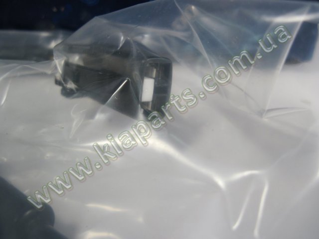 Датчик АБС (ABC) передний, левый 956702B200 HYUNDAI