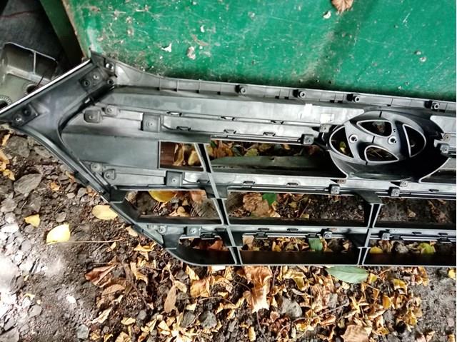 HYUNDAI 86350D7100 Решетка радиатора в наличии Николаев
