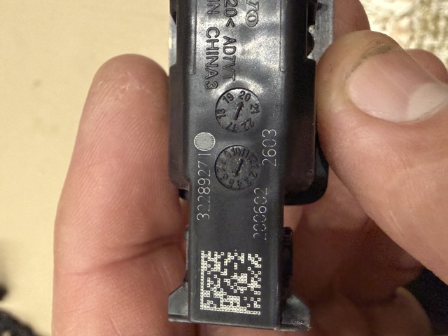 32289271 VOLVO купить в Тернополь
