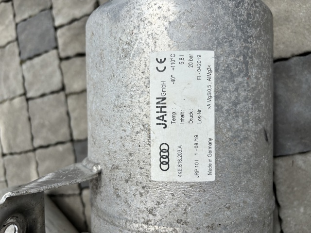 Ресивер пневматической системы 4KE616203A VAG