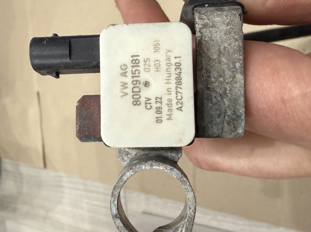 VAG 80D915181 Кабель массы аккумулятора (АКБ) в наличии Ирпень