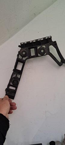 VAG 5K6807393C Направляющая заднего бампера левая в наличии Каменское