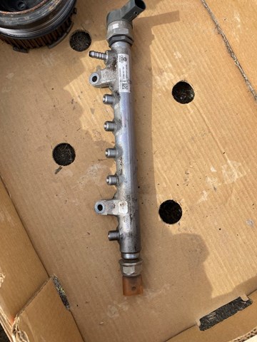 Датчик давления топлива 03L906051 VAG