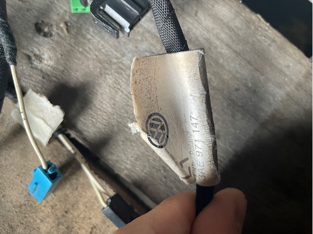 VAG 3AE971147 в наличии Чернигов