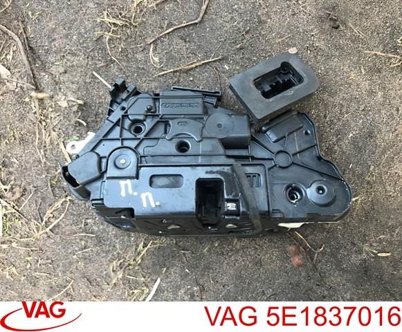 Замок передней пассажирской двери 5E1837016 VAG