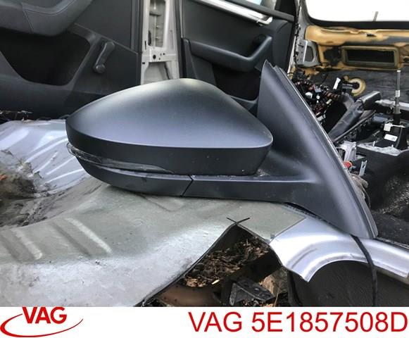 Зеркало наружное правое Skoda Octavia 3 A7