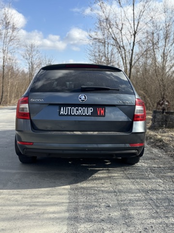 Задняя ляда 5E9827023C VAG