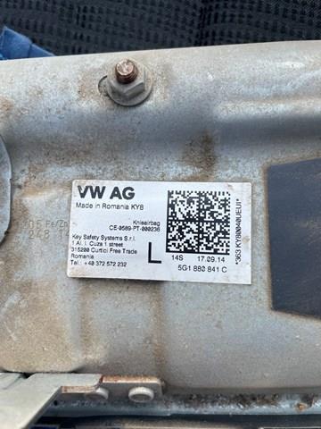 VAG 5G1880841C Подушка безопасности (AIRBAG) водительская, защиты коленей в наличии Киев