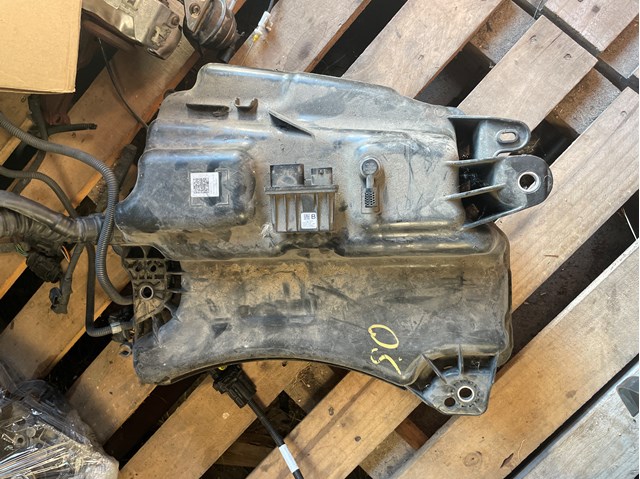 Бак AD BLUE 5Q0131877F VAG