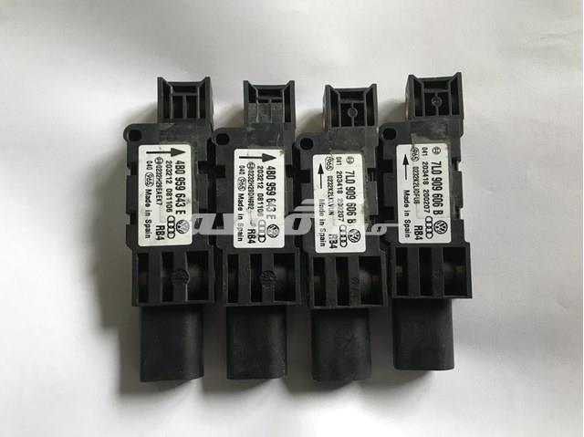 7L0909606B Датчик удара купить Житомир