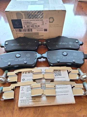 MERCEDES 0064203320 Колодки тормозные задние дисковые в наличии Запорожье