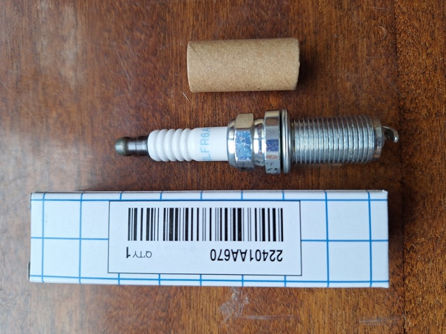 Свеча зажигания SILFR6A NGK
