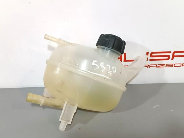 Бачок расширительный 217105RB0A NISSAN