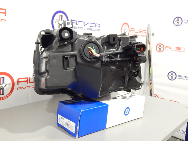 260606RR0D NISSAN Левая фара купить в Житомир