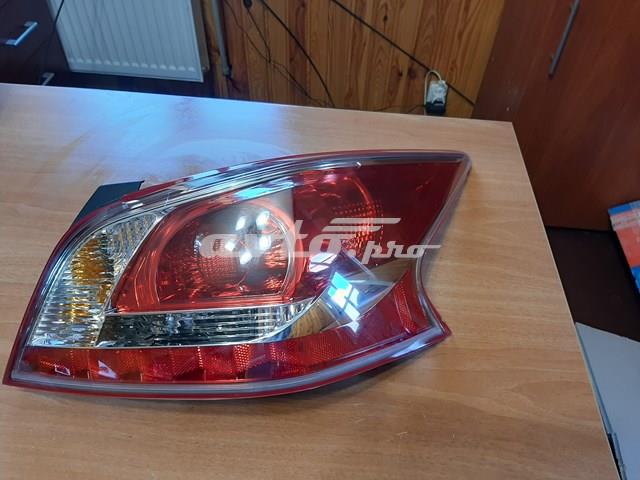 Фонарь задний правый 265503TA0A NISSAN