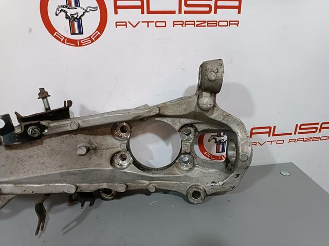 NISSAN 40014EG000 Цапфа передняя правая в наличии Николаев