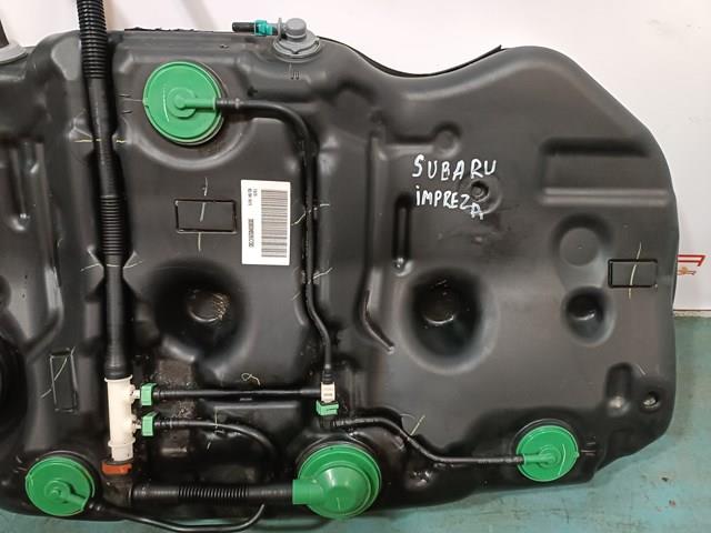 SUBARU 42012FL01A Бензобак в наличии Черновцы