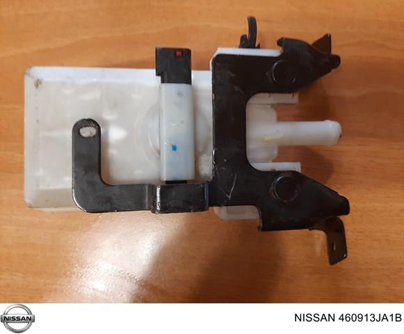 460913JA1B NISSAN Бачок главного тормозного цилиндра (тормозной жидкости) купить в Кривой Рог