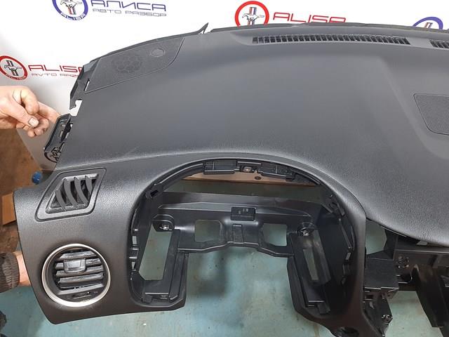 NISSAN 681009PJ0A в наличии Житомир