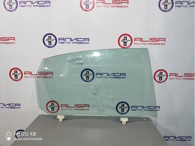 Стекло заднее правое 823009HT0A NISSAN