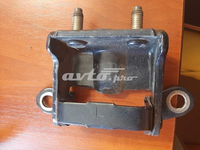 Петля задней левой двери 824019N00A NISSAN
