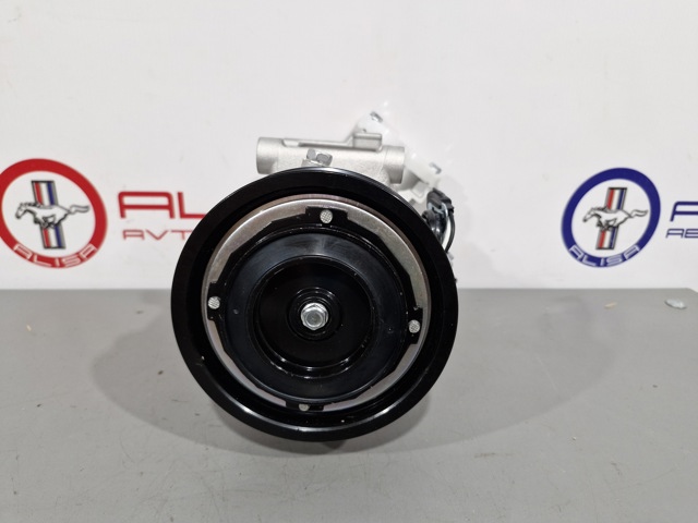 926002352 RENAULT Компрессор кондиционера купить в Кривой Рог
