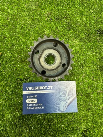 VAG 038105263H Звездочка привода коленвала в наличии Полтава