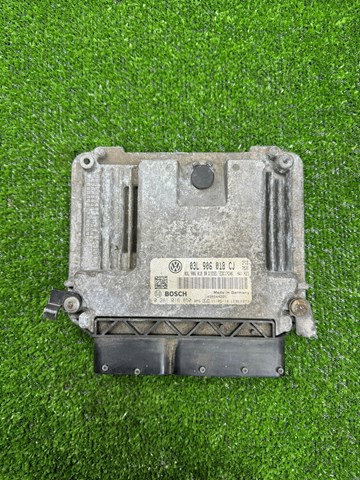 ЭБУ двигателем 03L906018CJ VAG