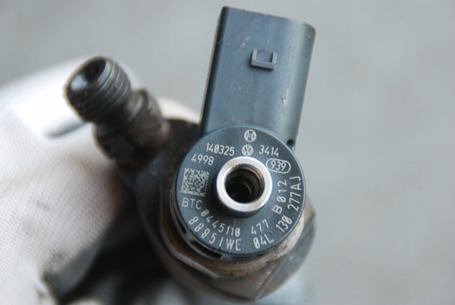 BOSCH 0445110477 Форсунка впрыска топлива в наличии Николаев