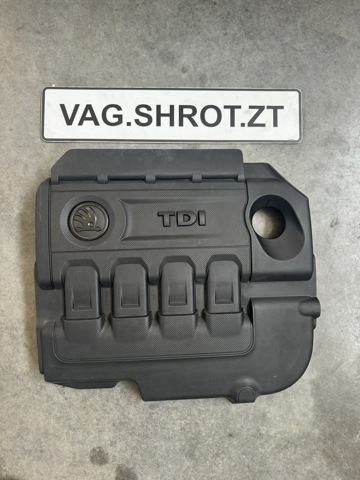 Крышка мотора декоративная 04L103925T VAG