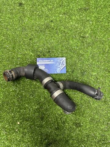 Трубопроводы и шланги системы охлаждения 04L122073B VAG