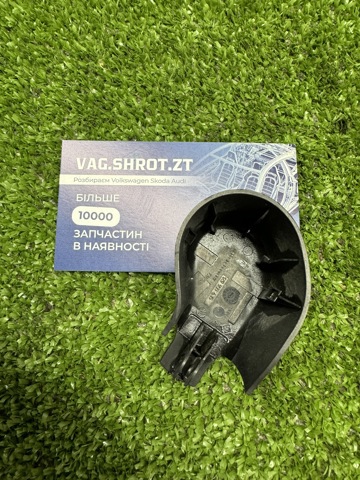 1Z9955435 VAG Заглушка гайки крепления поводка заднего дворника купить в Чернигов