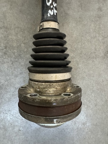 VAG 3C0407271AJ Левая полуось в наличии Запорожье