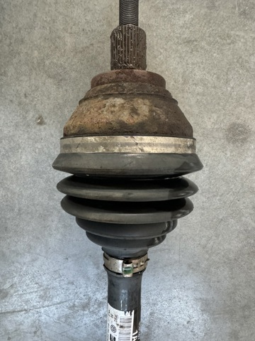 3C0407271AJ VAG Левая полуось купить в Житомир