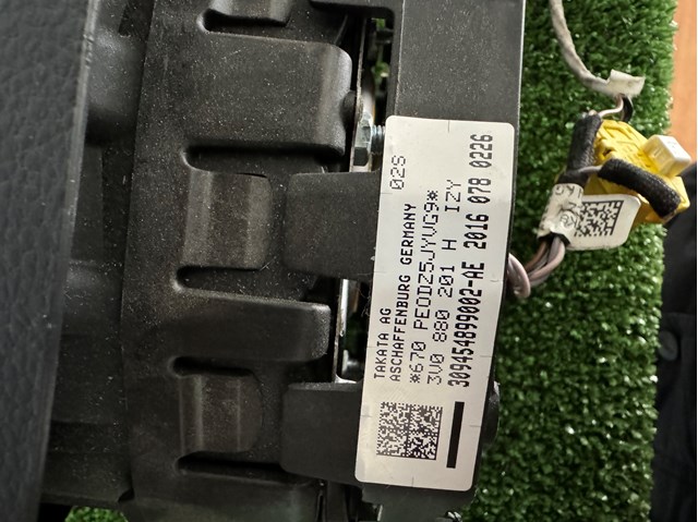 3V0880201H VAG Подушка безопасности водителя купить в Запорожье