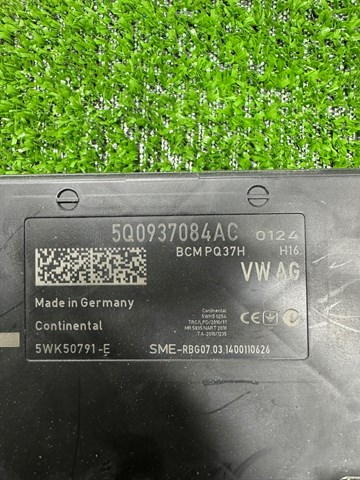 5Q0937084AC VAG купить в Одесса