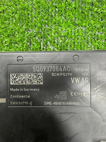 5Q0937084AC VAG купить в Винница